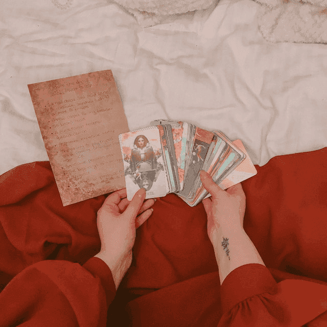 Photo - Reading tarot for someone who is not present