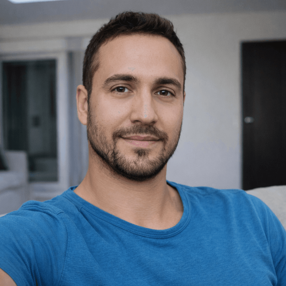 Medium Tony Photo - Medium Tony