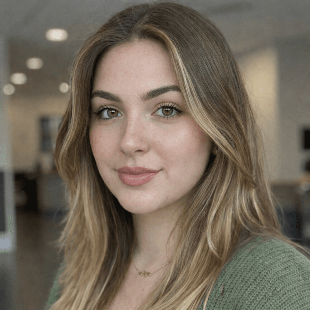 Cherry rose Photo - Cherry rose