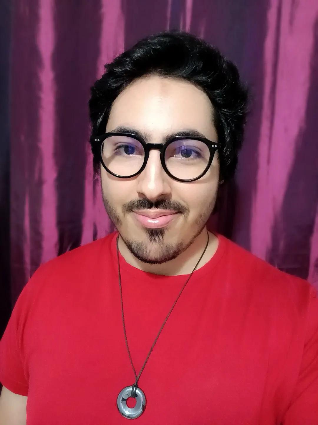 Thomas Photo - Thomas