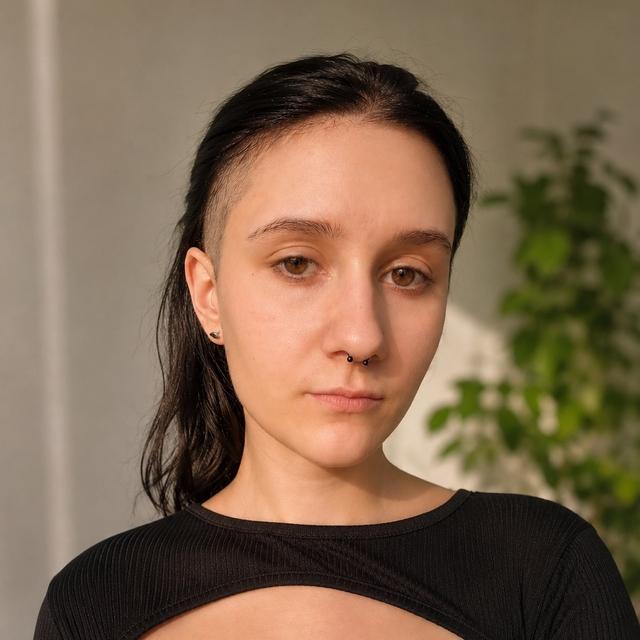 Lily Nova Photo - Lily Nova