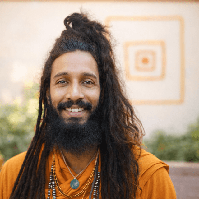 Medium Mr. Khan Photo - Medium Mr. Khan