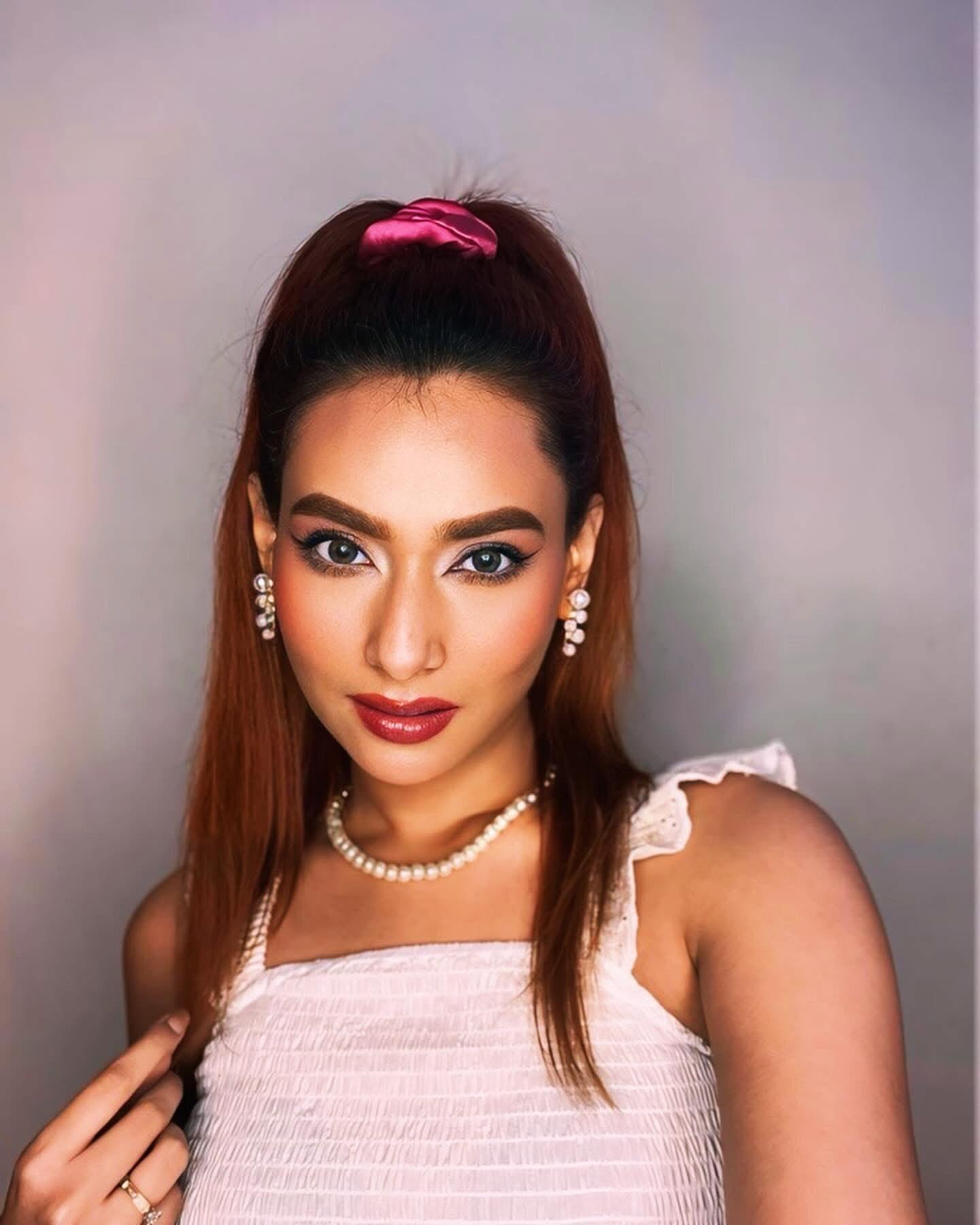 Shenaya Photo - Shenaya