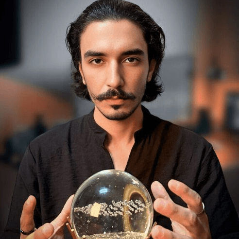 Daniel Photo - Daniel