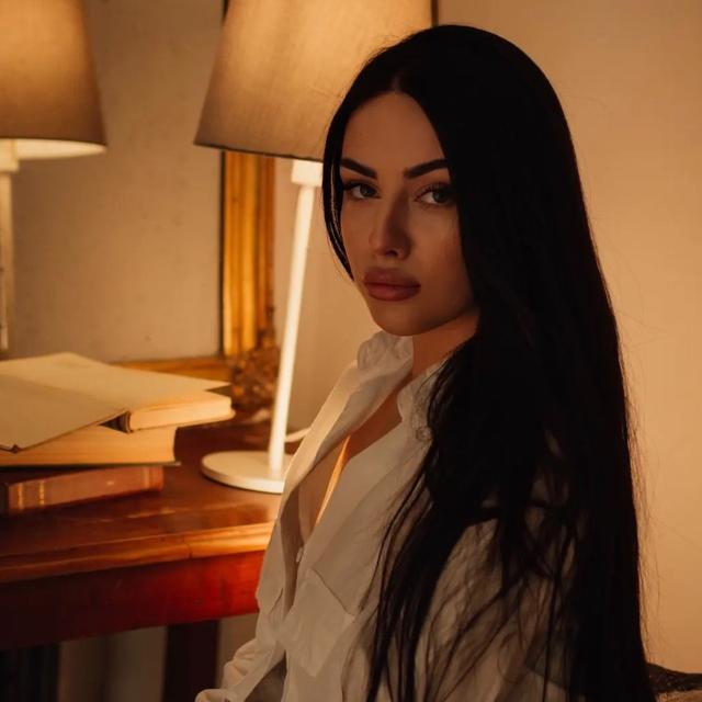 Selene Evermoon Photo - Selene Evermoon