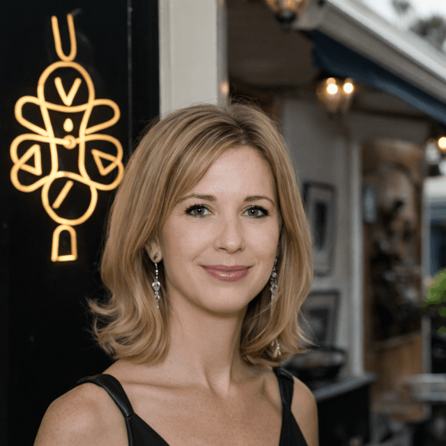 Rebecca Floris Photo - Rebecca Floris