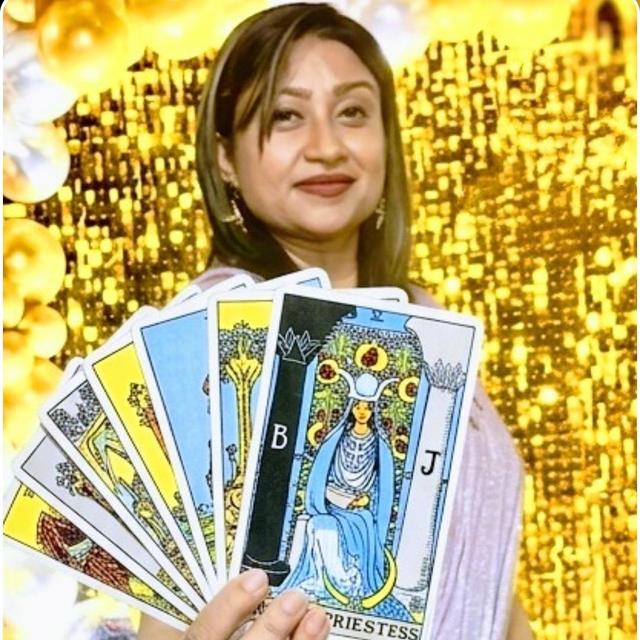 Tarot with Ru Photo - Tarot with Ru