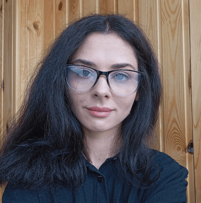 Lyrienne Photo - Lyrienne