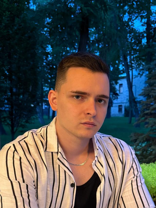 Elias Voss Photo - Elias Voss