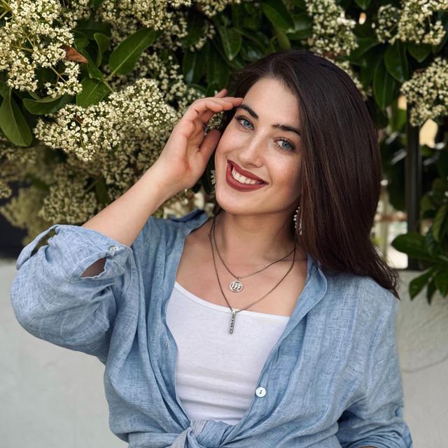 Ellen Grace Photo - Ellen Grace