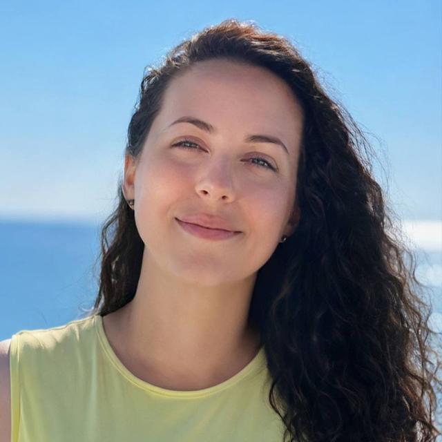 Sophi Moon Photo - Sophi Moon