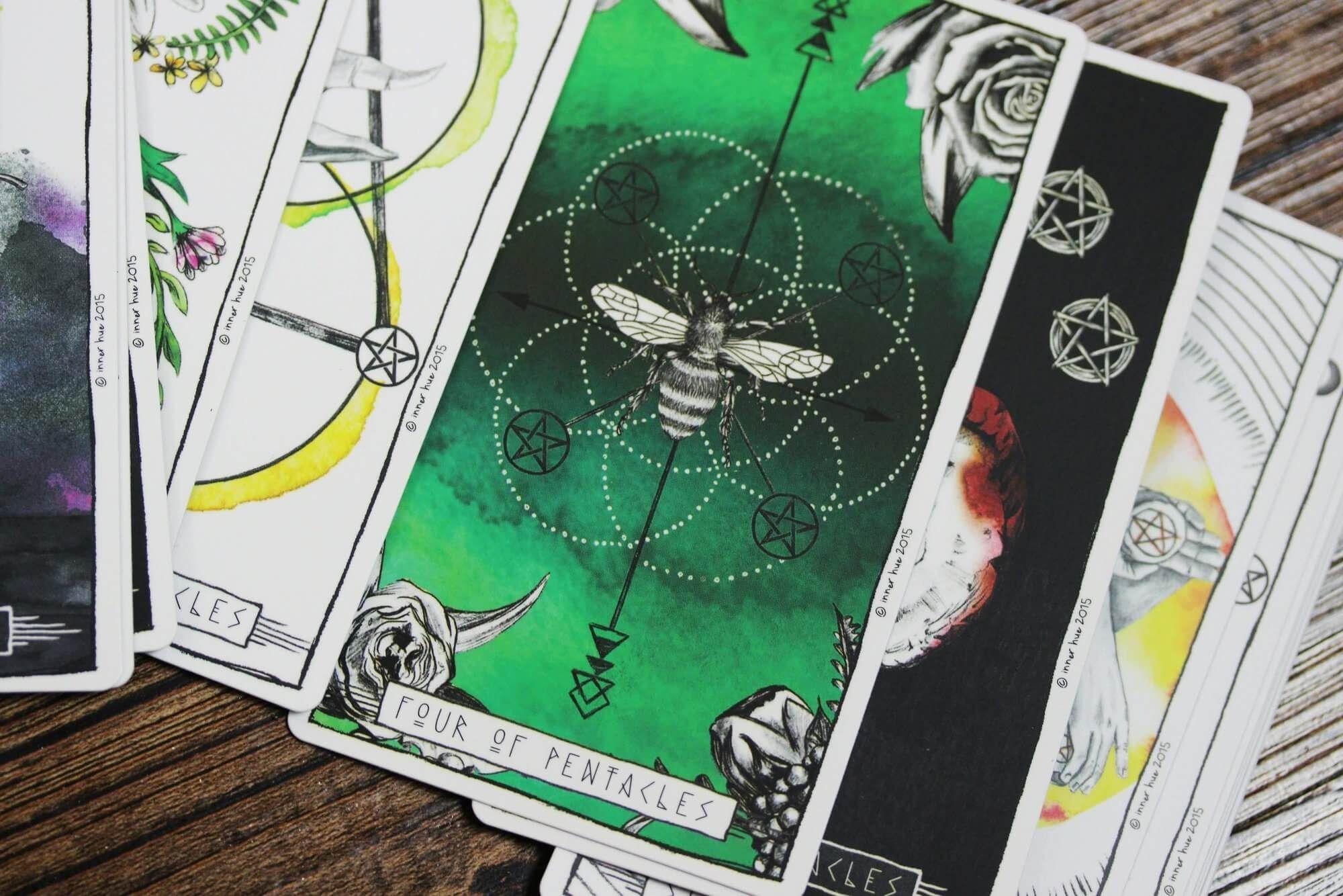 A tarot spread for toxic relationship clarity Photo - A tarot spread for toxic relationship clarity