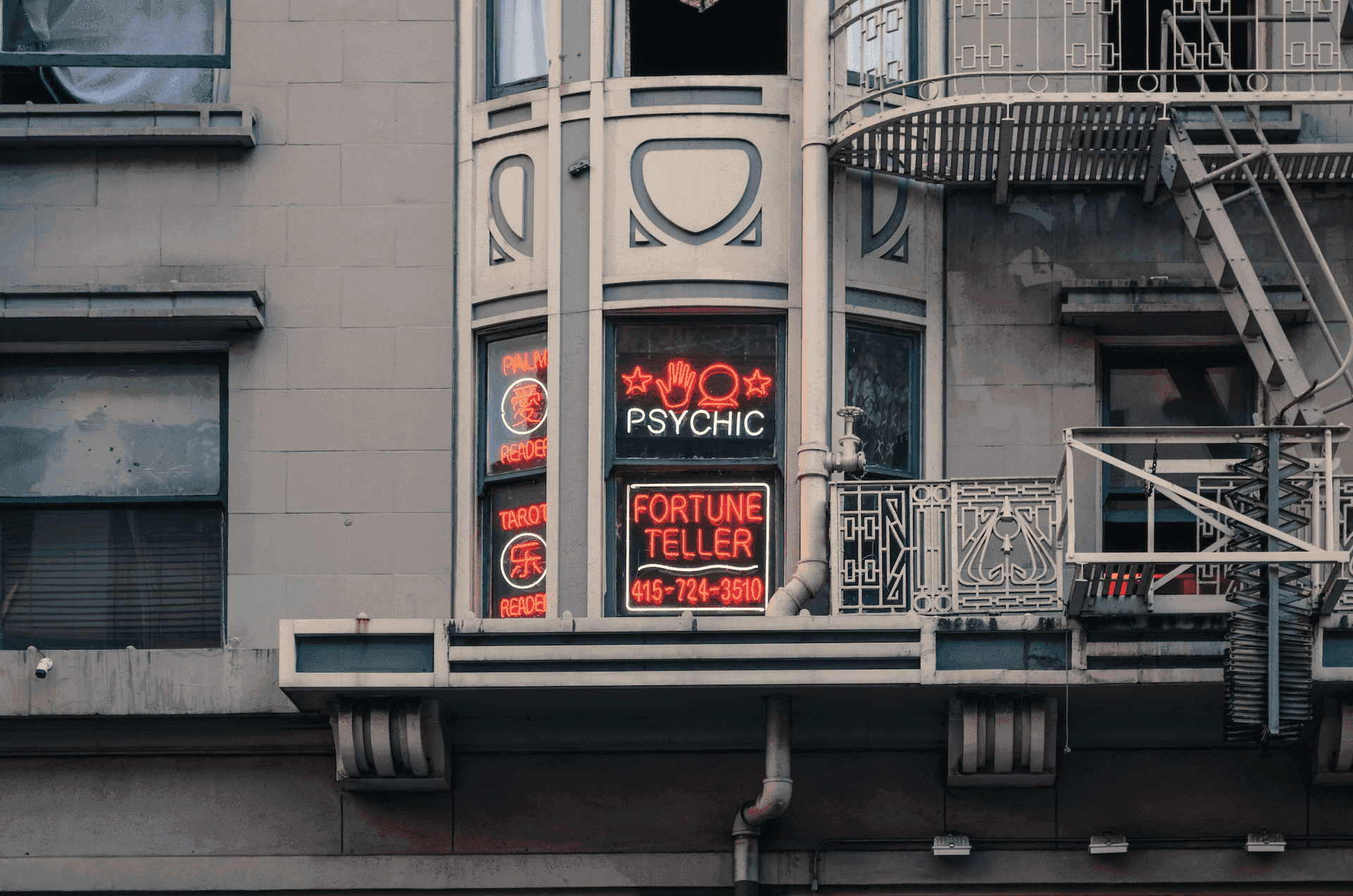 Different types of psychics and reading styles Photo - Different types of psychics and reading styles