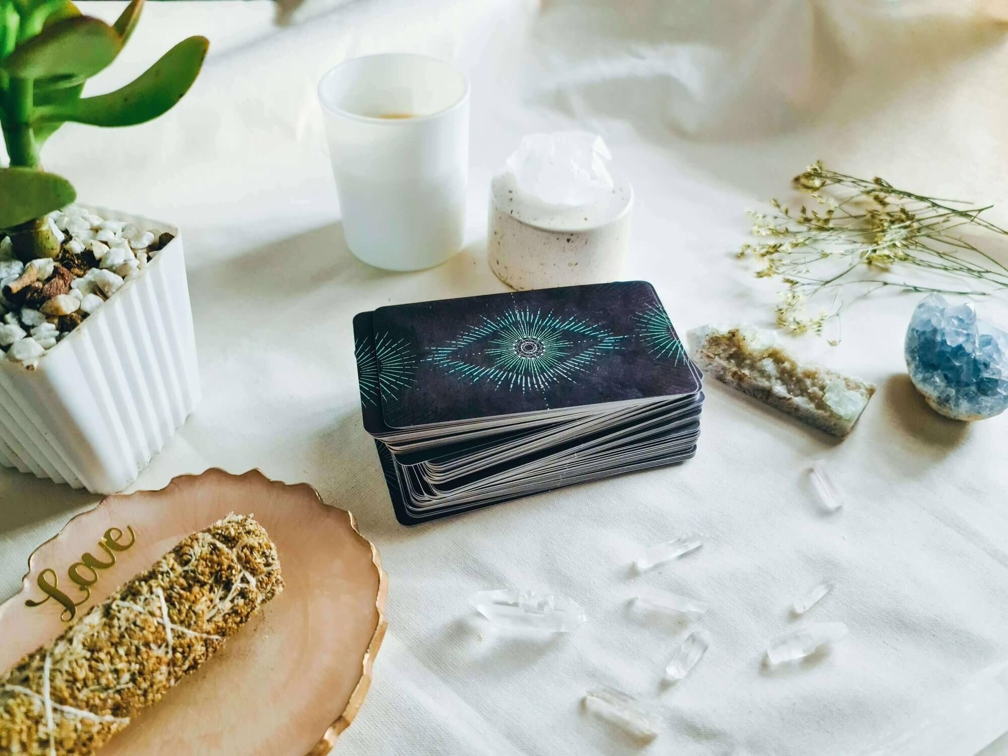 Een vriendschapslegging met tarot om een nieuwe band te beoordelen, op de blog van AskNebula Photo - Een vriendschapslegging met tarot om een nieuwe band te beoordelen, op de blog van AskNebula